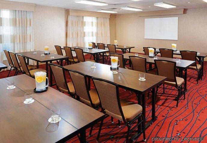 Sonesta Es Suites Fort Worth Fossil Creek Бизнес фото